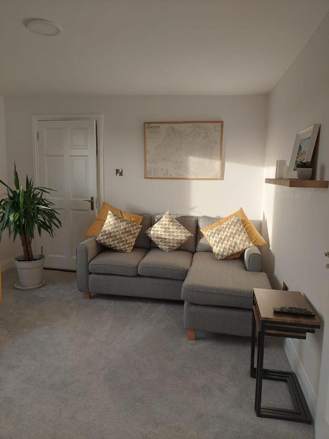 Sunny Hill View Apartment Lahinch Exterior photo